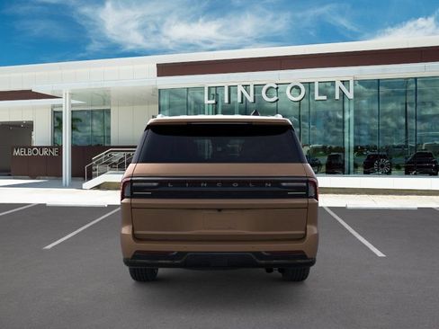 New 2026 Lincoln Navigator L Black Label AWD/4WD image 5