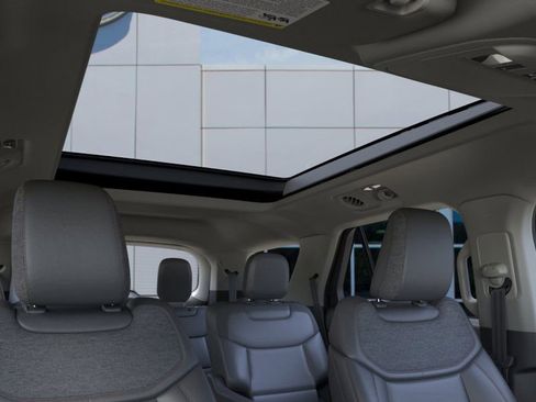 New 2026 Ford Explorer Active image 22