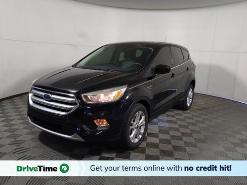 Used 2017 Ford Escape SE FWD image 1