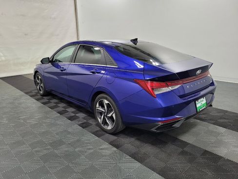 Used 2021 Hyundai Elantra Limited FWD image 3