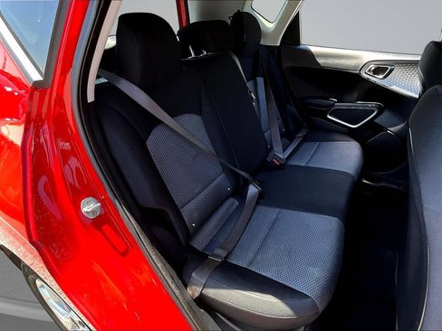 Used 2023 Kia Soul LX w/ LX Technology Package FWD image 23
