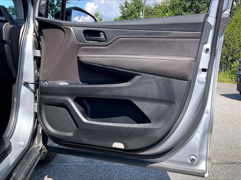 Used 2024 Honda Odyssey EX-L image 11
