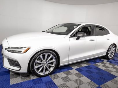 Used 2019 Volvo S60 T6 Momentum