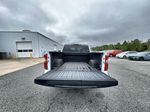 Used 2024 Chevrolet Silverado 1500 Custom image 25