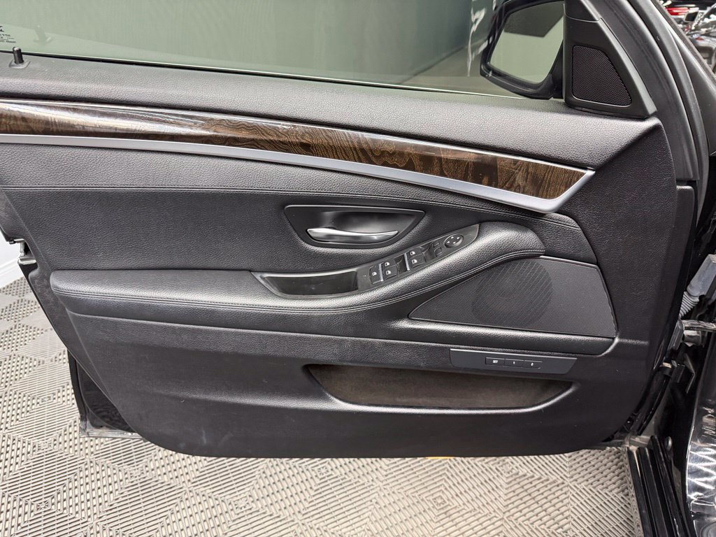 Used 2016 BMW 535i Sedan RWD image 36