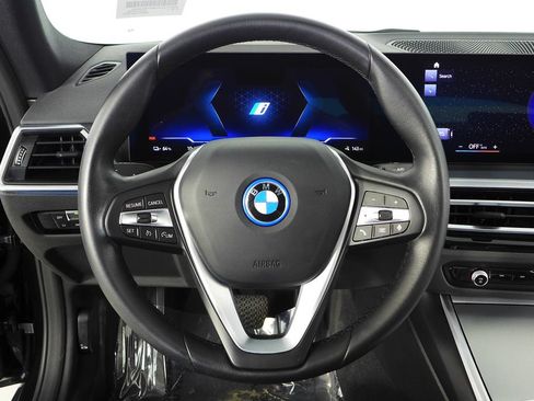 Used 2023 BMW i4 eDrive40 RWD image 27