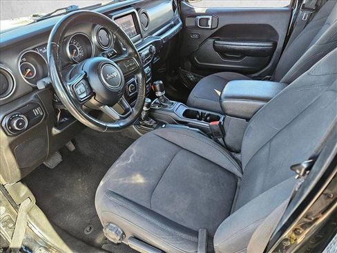 Used 2023 Jeep Wrangler Sport S image 9