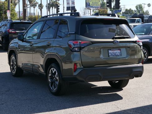 Certified 2026 Subaru Forester Premium AWD/4WD image 2