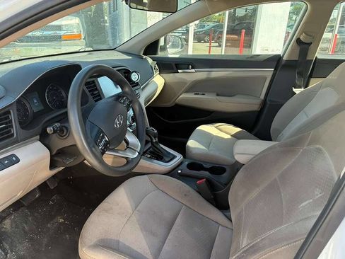 Used 2019 Hyundai Elantra SEL w/ Cargo Package FWD image 6