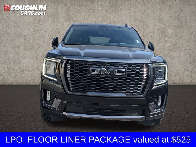 Used 2024 GMC Yukon Denali Ultimate AWD/4WD image 2