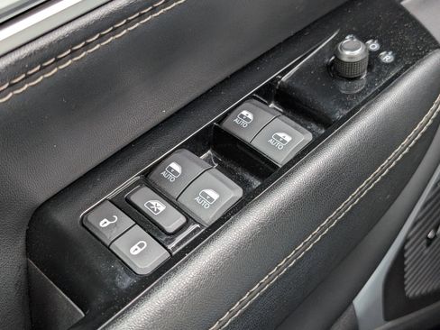 Used 2022 Jeep Wagoneer Series II image 23