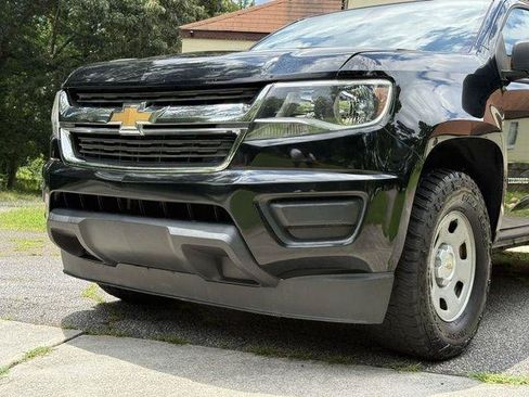 Used 2017 Chevrolet Colorado W/T RWD image 3