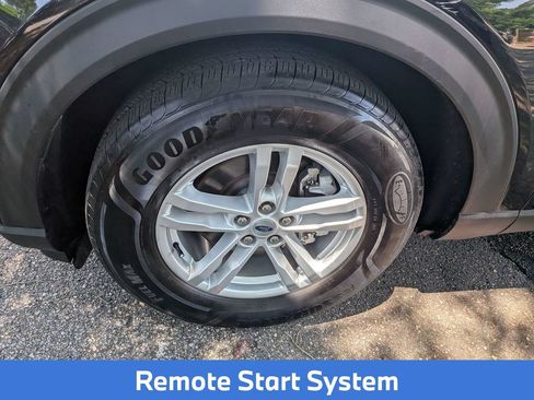 Used 2023 Ford Explorer XLT w/ Equipment Group 202A RWD image 13