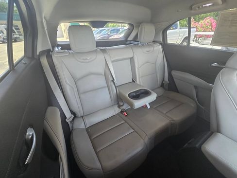 Used 2019 Cadillac XT4 Premium Luxury FWD image 8