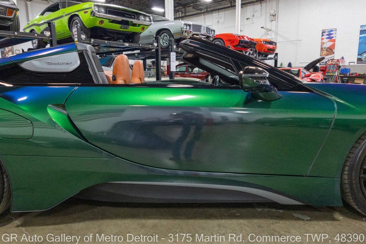 Used 2019 BMW i8 Roadster AWD/4WD image 35