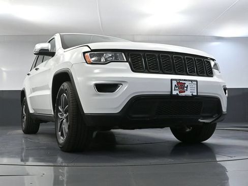 Used 2018 Jeep Grand Cherokee Limited w/ Trailer Tow Group IV AWD/4WD image 52