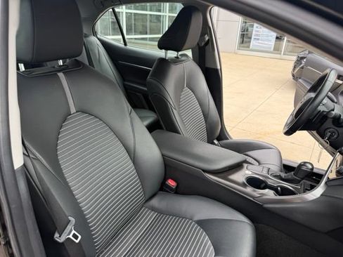 Used 2024 Toyota Camry SE FWD image 29
