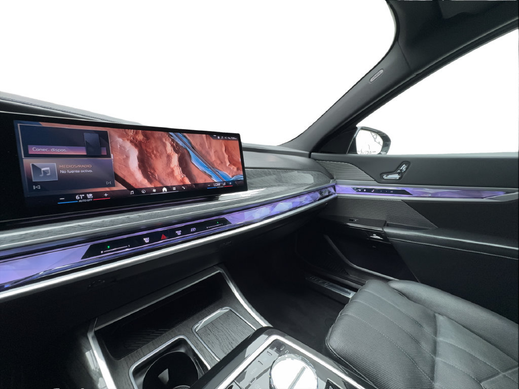 Used 2024 BMW 740i RWD image 47