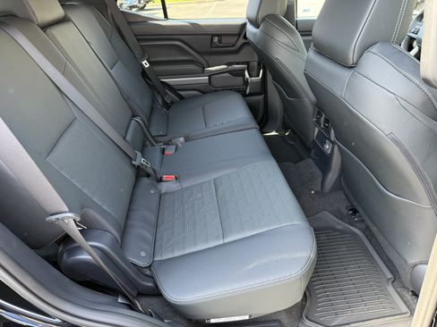 New 2026 Toyota 4Runner TRD Off-Road Premium AWD/4WD image 17