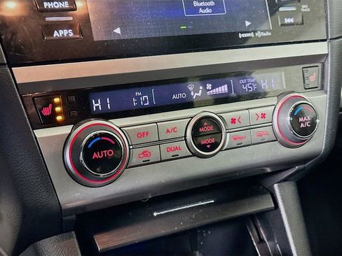 Used 2017 Subaru Outback 2.5i Limited image 17