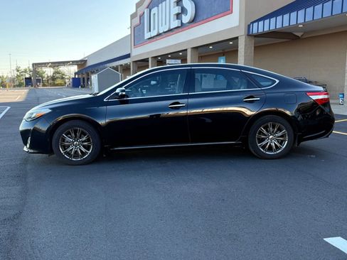 Used 2014 Toyota Avalon XLE image 2