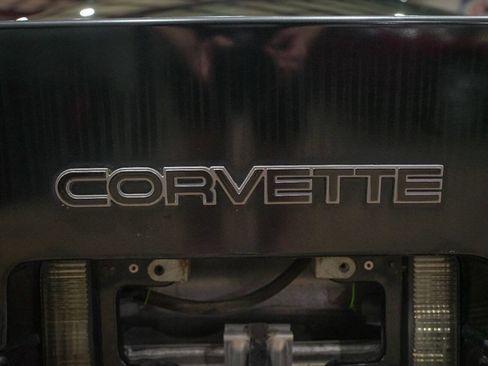 Used 1989 Chevrolet Corvette Coupe RWD image 25