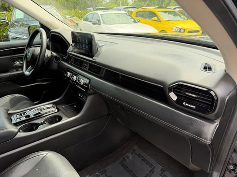 Used 2024 Honda Pilot EX-L image 18