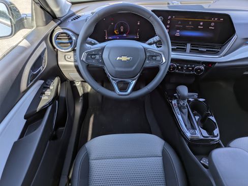 New 2026 Chevrolet Trax LT w/ Driver Confidence Package image 4