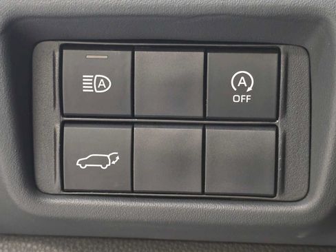 Certified 2025 Toyota Highlander XSE AWD/4WD image 17