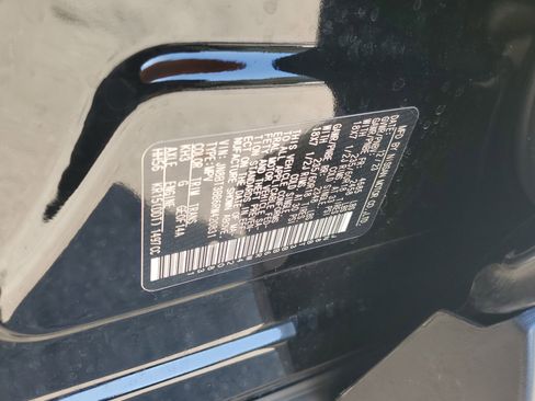 Used 2024 Nissan Rogue SV image 30