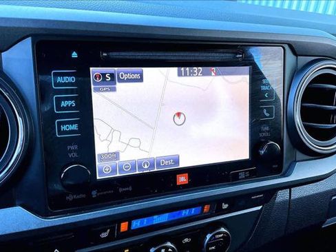 Certified 2019 Toyota Tacoma TRD Sport image 34