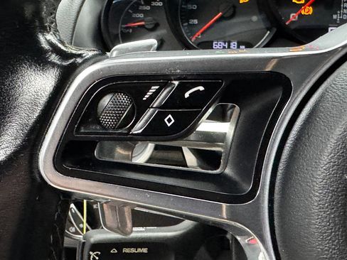 Used 2018 Porsche Cayenne image 28