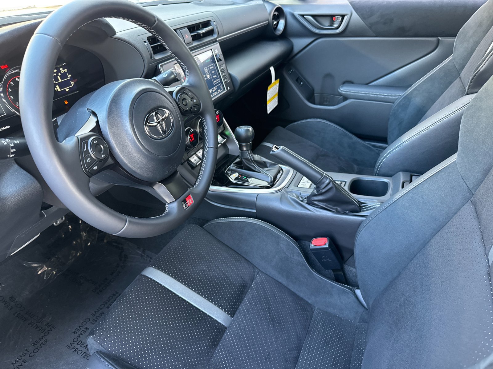 Used 2025 Toyota GR86 Premium RWD image 9
