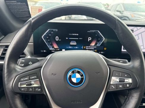 Used 2024 BMW i4 xDrive40i image 31