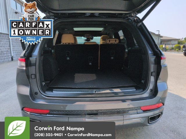 Used 2025 Jeep Grand Cherokee Summit AWD/4WD image 28