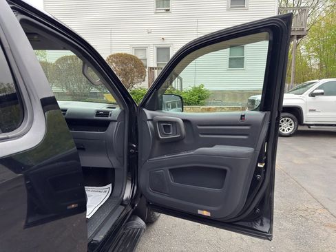 Used 2013 Honda Ridgeline Sport image 17