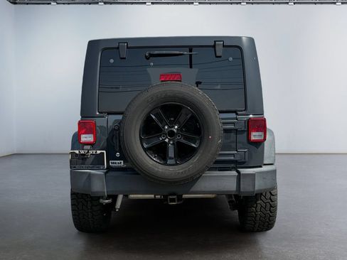 Used 2017 Jeep Wrangler Unlimited Sport w/ Quick Order Package 24S AWD/4WD image 4