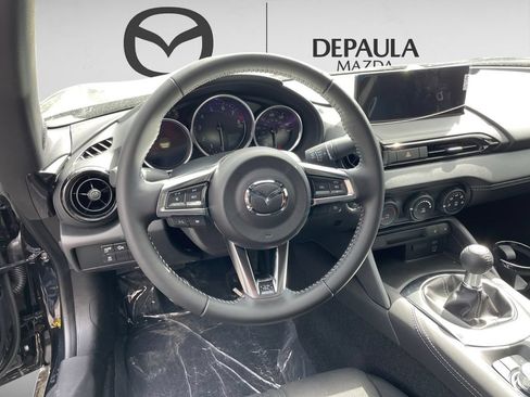 New 2026 MAZDA MX-5 Miata Club w/ Appearance Package RWD image 9