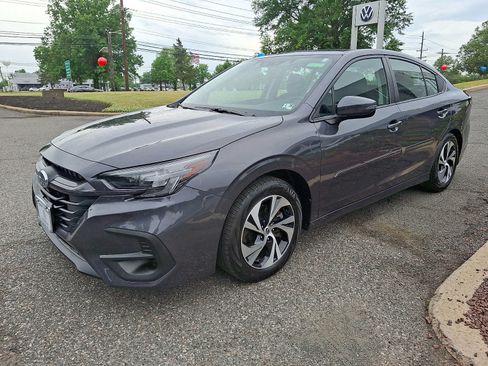 Used 2023 Subaru Legacy Premium AWD/4WD image 3
