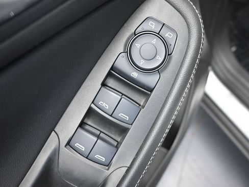 Used 2023 Buick Encore GX Preferred w/ Cold Weather Comfort Package AWD/4WD image 21
