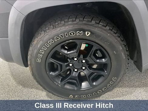 Used 2020 Jeep Cherokee Trailhawk w/ Comfort & Convenience Group AWD/4WD image 42
