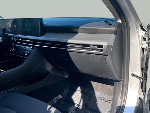 Used 2025 Hyundai Sonata SEL FWD image 19