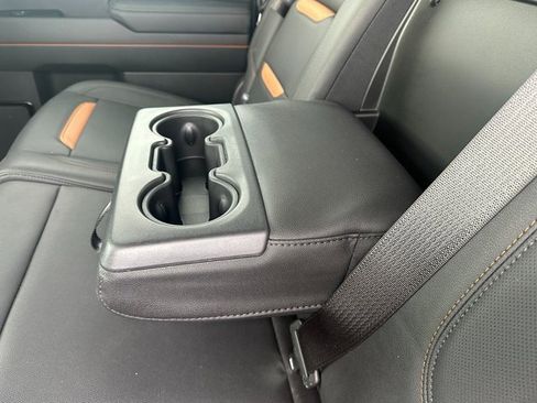 Used 2024 GMC Sierra 1500 AT4 w/ Technology Package image 26