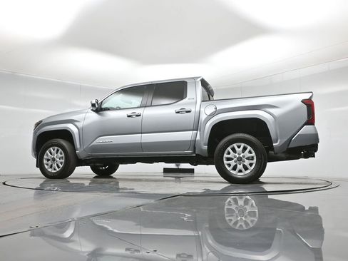 Used 2024 Toyota Tacoma SR5 image 52