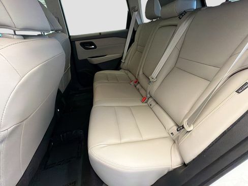 Used 2023 Nissan Rogue SL w/ SL Premium Package FWD image 13