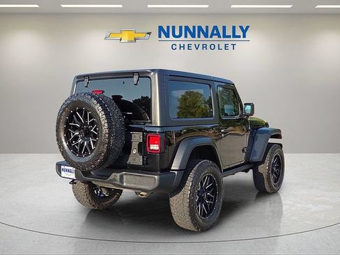 Used 2023 Jeep Wrangler Sport AWD/4WD image 5