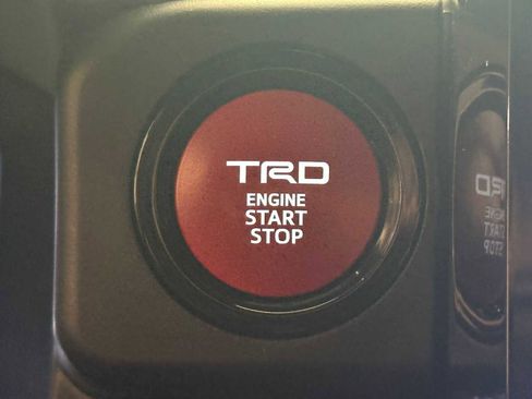 Used 2024 Toyota Tacoma TRD Off-Road image 19