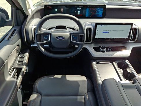 Certified 2025 Ford Expedition Max Active image 15