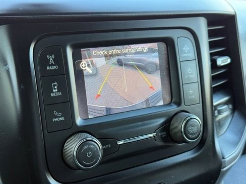 Used 2022 RAM 2500 Tradesman w/ Chrome Appearance Group image 24