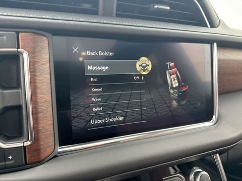 Certified 2024 GMC Yukon Denali Ultimate image 52